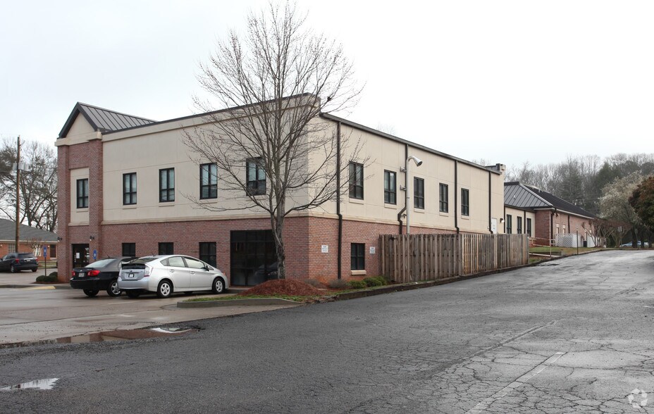 More Photos Of 318 Tribble Gap Rd, Cumming Medical For Sale