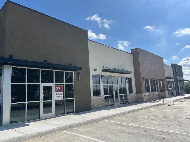 More Photos Of 512 W Bonds Ranch Rd, Fort Worth General Retail For Sale