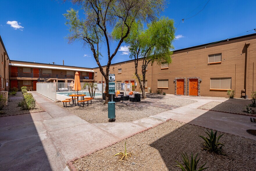 More Photos Of 1503 W Missouri Ave, Phoenix Apartments For Sale