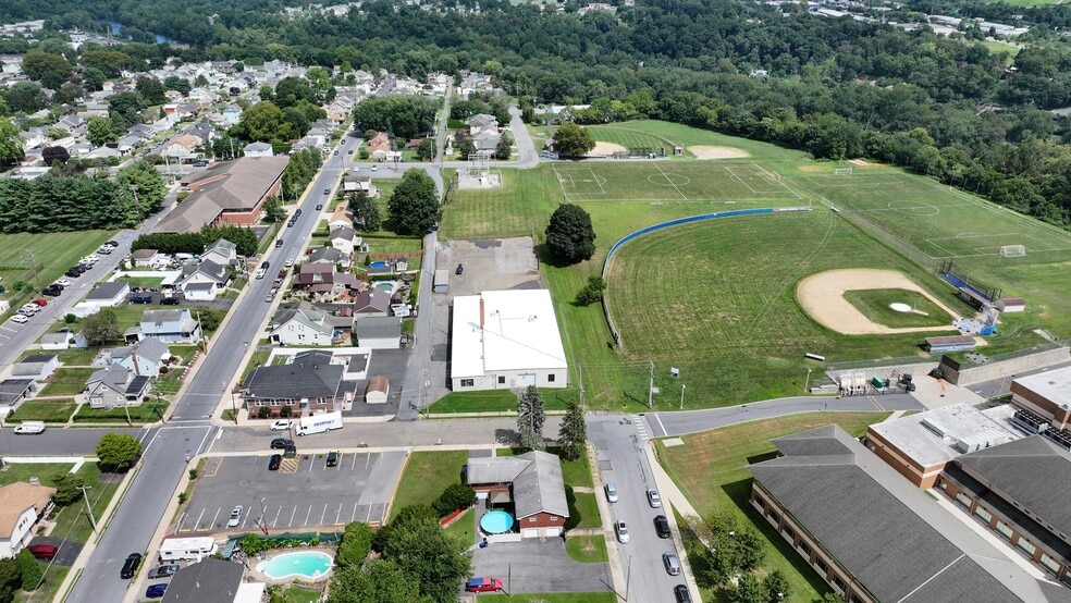 More Photos Of 1350 Balata St, Easton Warehouse For Sale