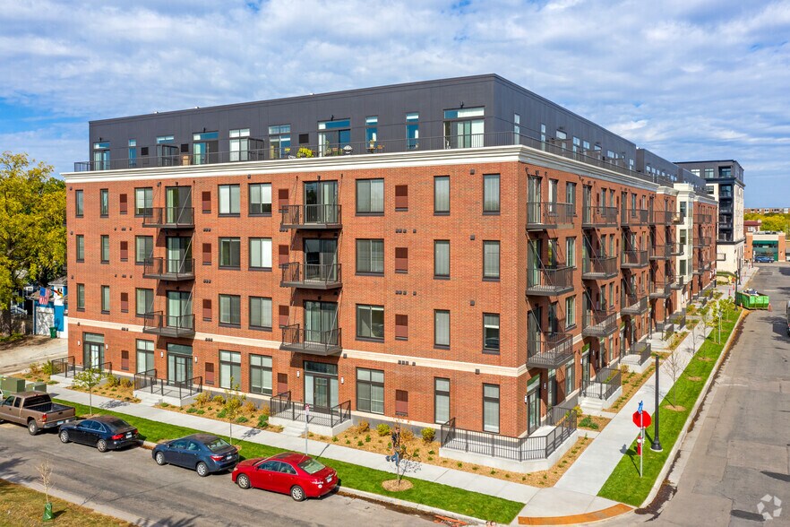 More Photos Of 1455 W Lake St, Minneapolis Multifamily For Sale