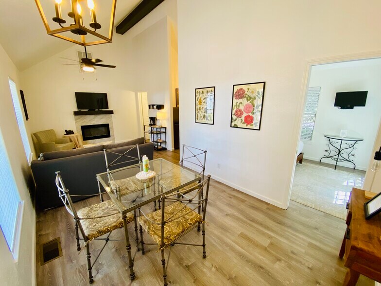 More Photos Of 104 Scudder Ln, Wimberley Hotel For Sale