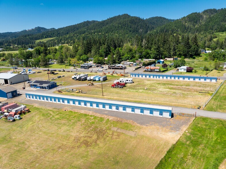 More Photos Of 215 Lawson Ln, Tenmile Warehouse For Sale