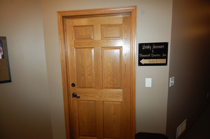 More Photos Of 217 8th Ave, Wellman Medical For Lease