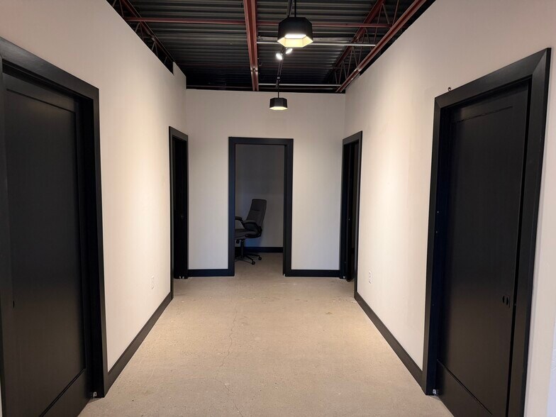 More Photos Of 3003 W College Ave, Appleton Office For Lease