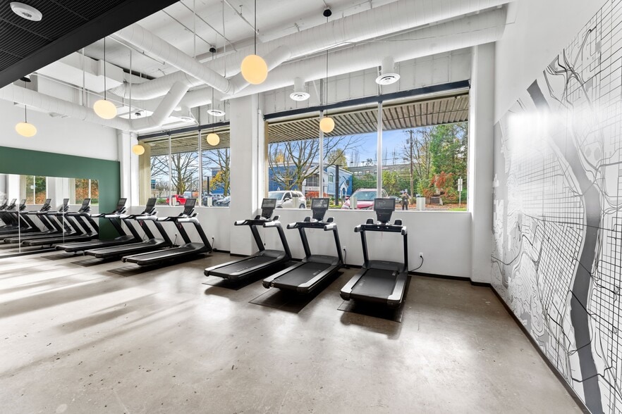More Photos Of 2701 NW Vaughn St, Portland Office For Lease