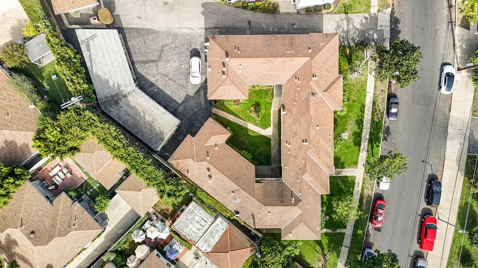 Primary Photo Of 7933 Alverstone Ave, Los Angeles Apartments For Sale
