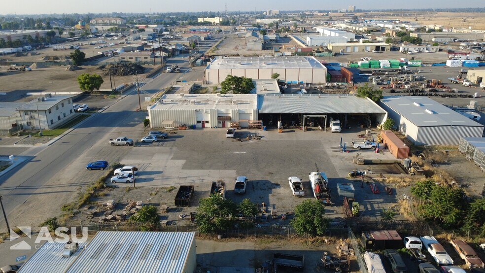 More Photos Of 2901 Gibson St, Bakersfield Warehouse For Lease