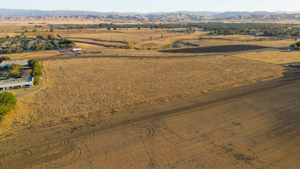 More Photos Of Phelps Avenue, Coalinga Land For Sale