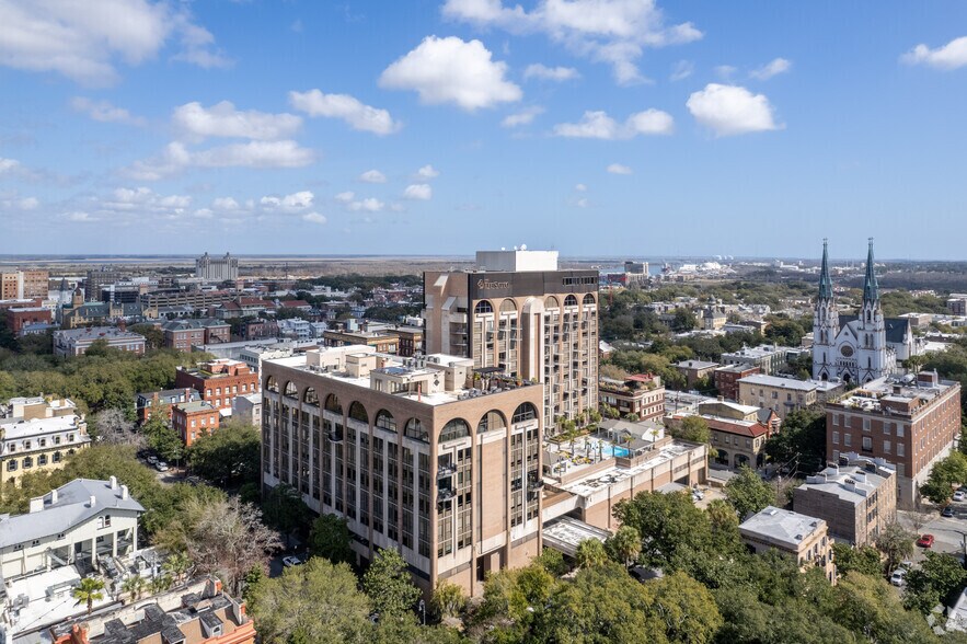 More Photos Of 300 Bull St, Savannah Office Residential For Lease