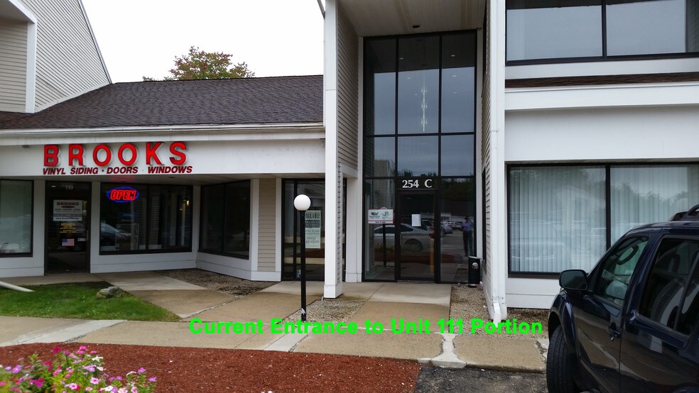 More Photos Of 254 N Broadway, Salem Storefront Retail Office For Sale