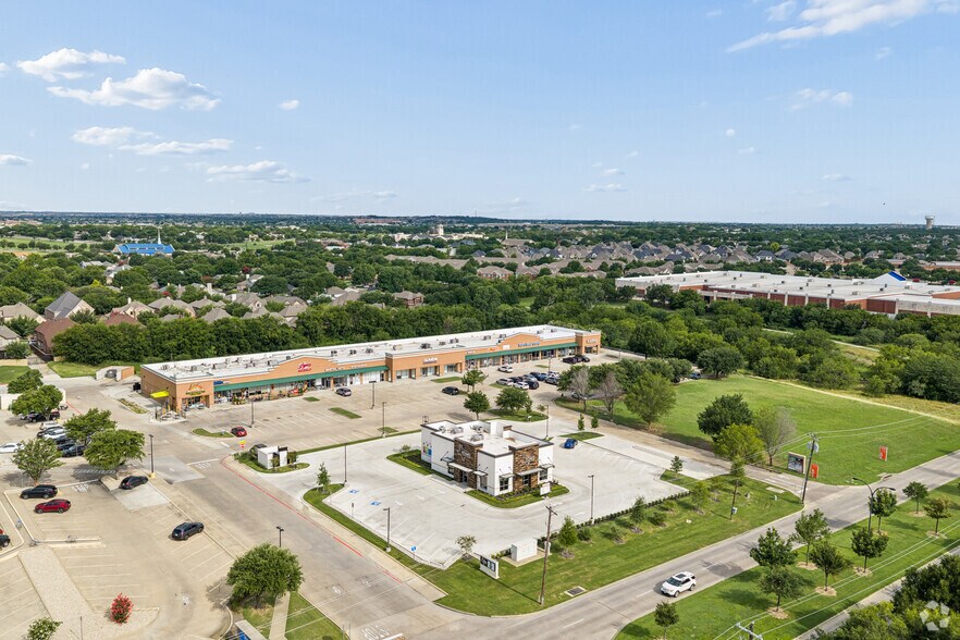 More Photos Of 2122 Rufe Snow Dr, Keller Storefront For Sale
