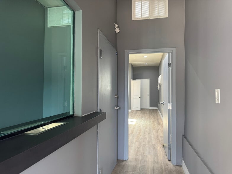 More Photos Of 2221-2225 W Olive Ave, Burbank Office Residential For Sale