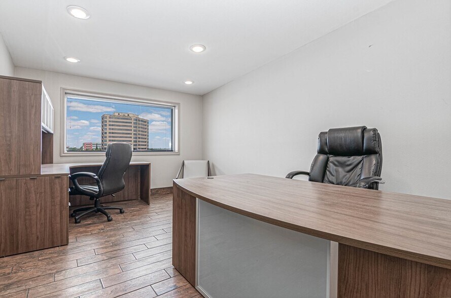 More Photos Of 200 W Illinois Ave, Midland Office For Sale
