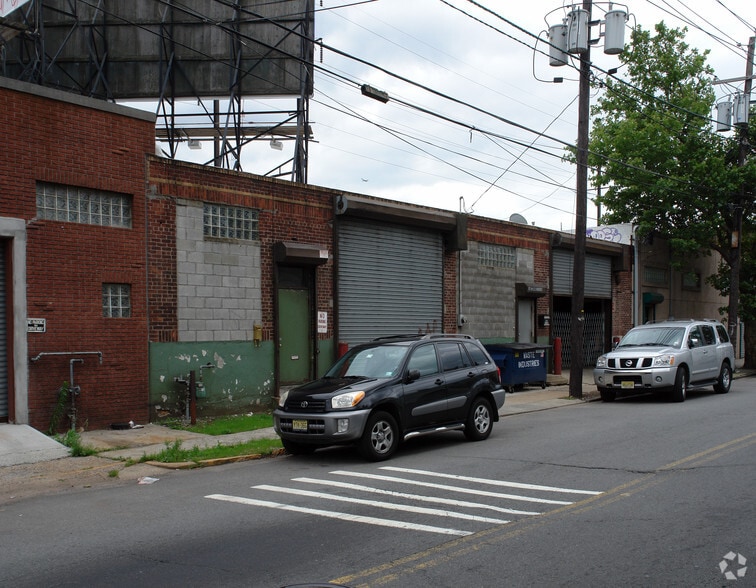 More Photos Of 91-93 Rome St, Newark Manufacturing For Sale
