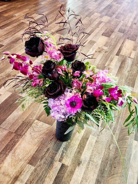 More Photos Of 210 Jan Howard Expy, West Plains Restaurant For Sale