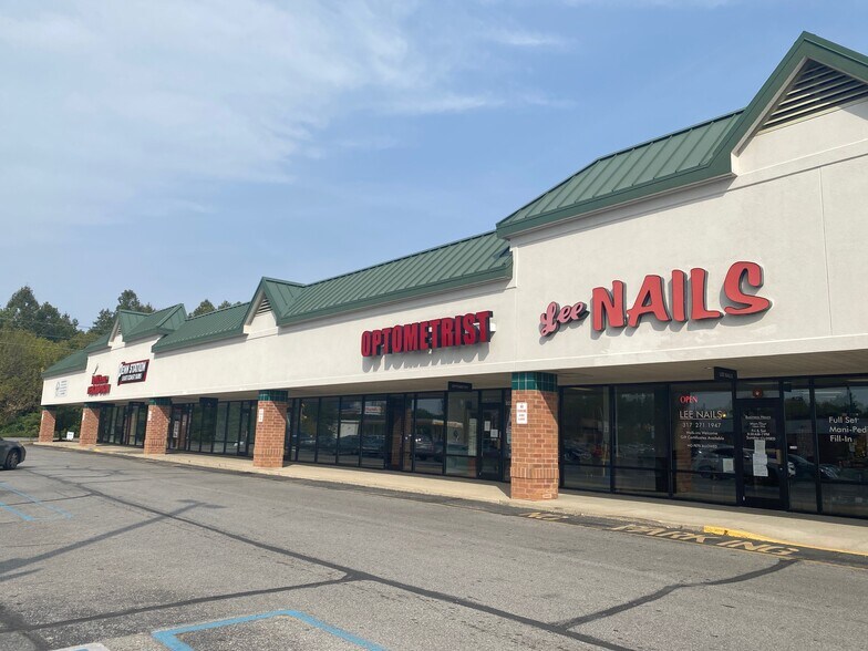 More Photos Of 8150-8258 Rockville Rd, Indianapolis Unknown For Lease