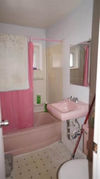 More Photos Of 52 Lincoln Pl, Liberty Apartments For Sale