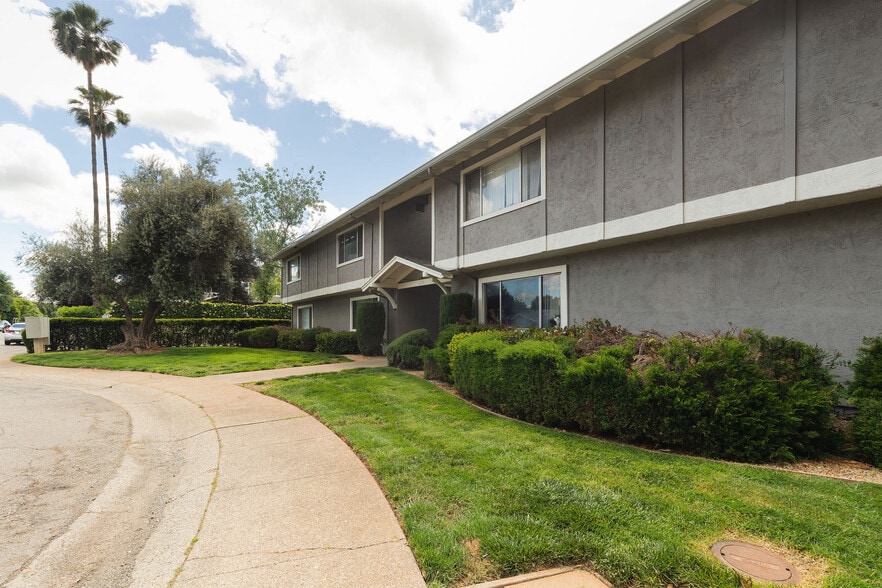 More Photos Of 3260 Alexander Dr, Redding Apartments For Sale