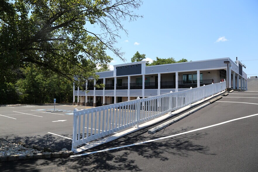 More Photos Of 353 Us Highway 22, Green Brook General Retail For Lease