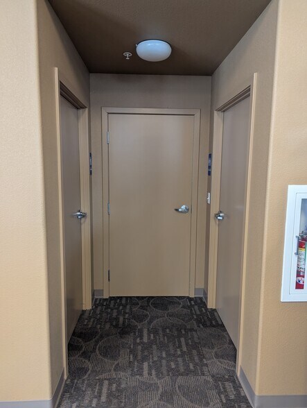 More Photos Of 2115 7th Ave, Santa Cruz Office For Lease