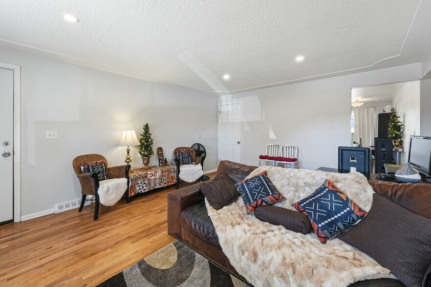 More Photos Of 13611 E Nevada Pl, Aurora Multifamily For Sale