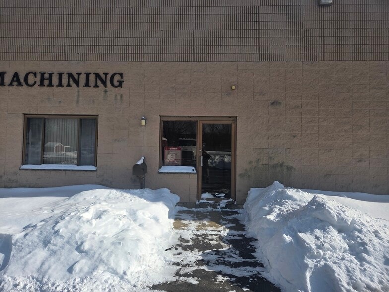 More Photos Of 22 Robert Bonazzoli Ave, Hudson Land For Lease