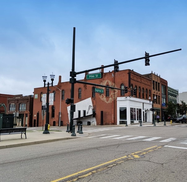 Primary Photo Of 1 N Saginaw St, Pontiac Office For Sale
