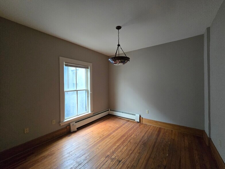 More Photos Of 813 W Berry St, Fort Wayne Apartments For Sale
