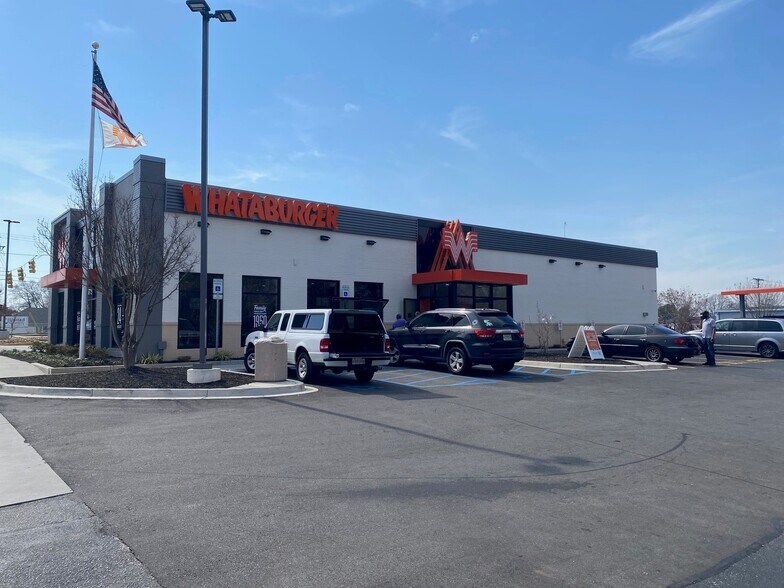 More Photos Of 308 W Butler Rd, Mauldin Fast Food For Sale