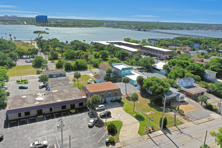 More Photos Of 162 Peninsula Dr S, Daytona Beach Medical For Sale