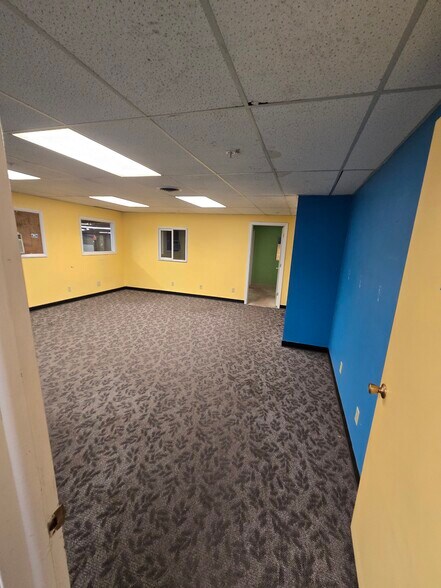 More Photos Of 1600 North Ave W, Missoula Warehouse For Lease