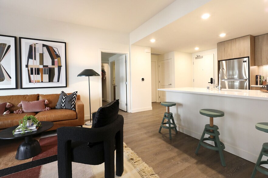 More Photos Of 1100 Webster St, Oakland Apartments For Lease