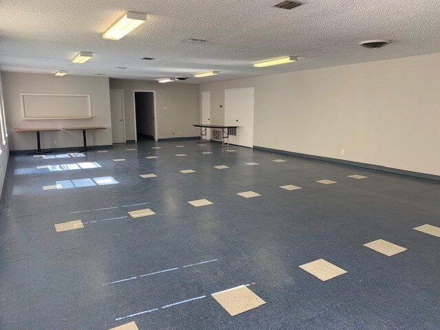 More Photos Of 4600 Wheeler St, Fort Worth Religious Facility For Lease