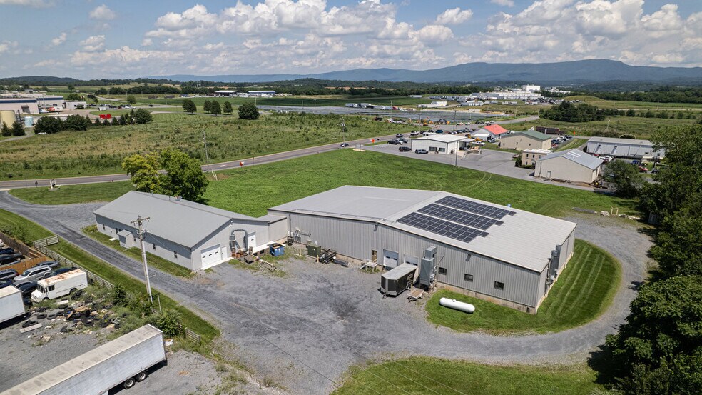 More Photos Of 641 Acorn Dr, Harrisonburg Manufacturing For Sale
