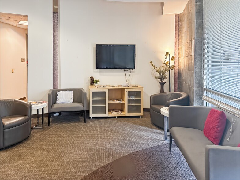 More Photos Of 1024 Iron Point Rd, Folsom Coworking Space