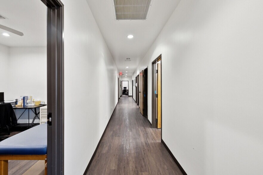 More Photos Of 2128 Babcock Rd, San Antonio Medical For Sale