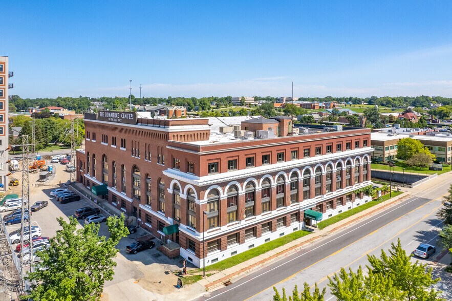 More Photos Of 380 E Lasalle Ave, South Bend Coworking Space