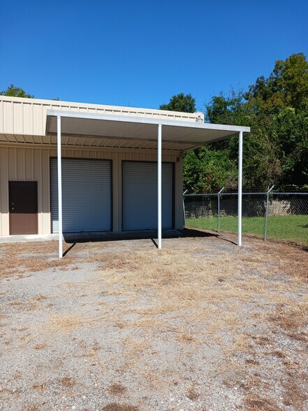 More Photos Of 536 Broughton St, Orangeburg Flex For Sale