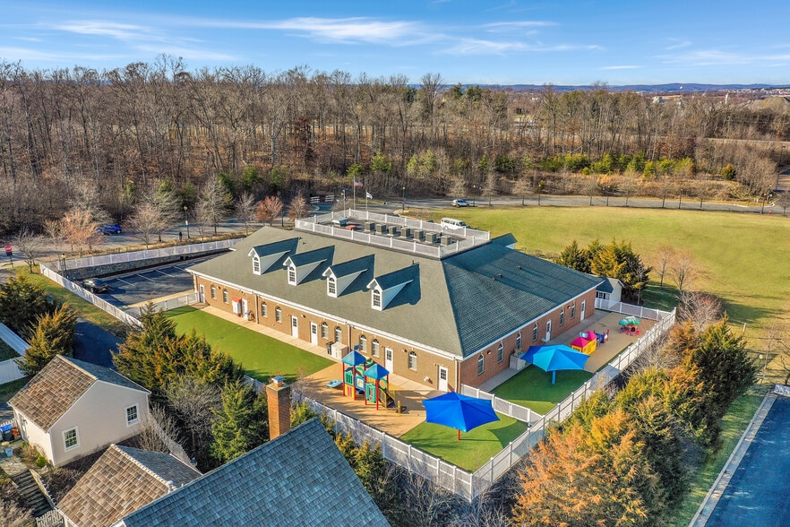 More Photos Of 42885 Orchard Oriole Dr, Ashburn Daycare Center For Lease