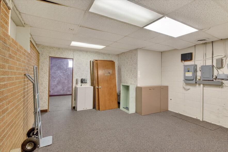 More Photos Of 820 N Pine River St, Ithaca Healthcare For Sale