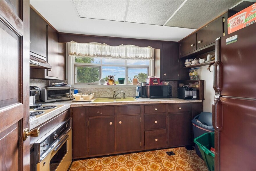More Photos Of 3582 Us-22, Somerville Office For Sale