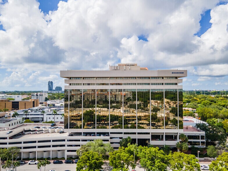 More Photos Of 2655 Le Jeune Rd, Coral Gables Office For Lease