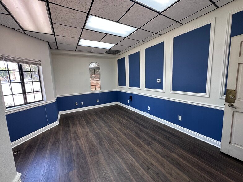 More Photos Of 370 W Grand Blvd, Corona Office For Lease