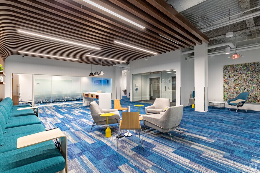 More Photos Of 428 Minnesota St, Saint Paul Office For Lease