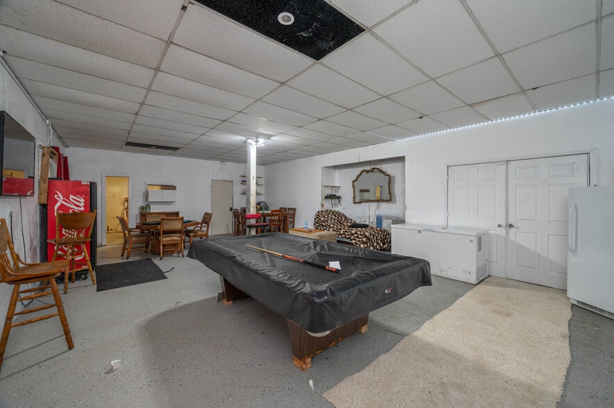 More Photos Of 322 S Scenic Hwy, Lake Wales General Retail For Sale