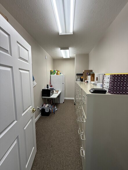 More Photos Of 1106 E South Union Ave, Midvale Office For Sale