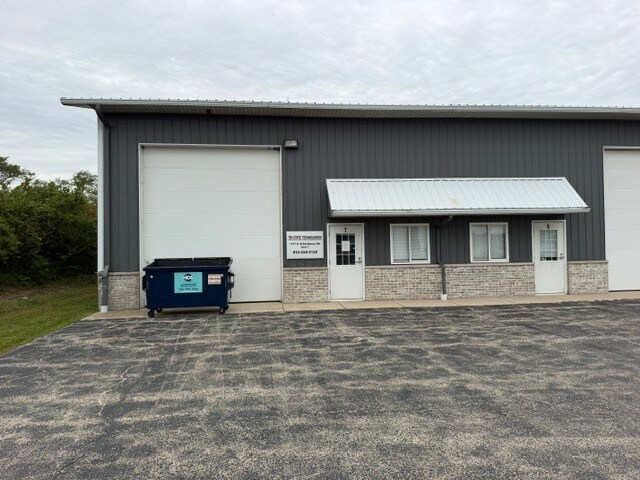 Primary Photo Of 1317 S Schoolhouse Rd, New Lenox Warehouse For Lease