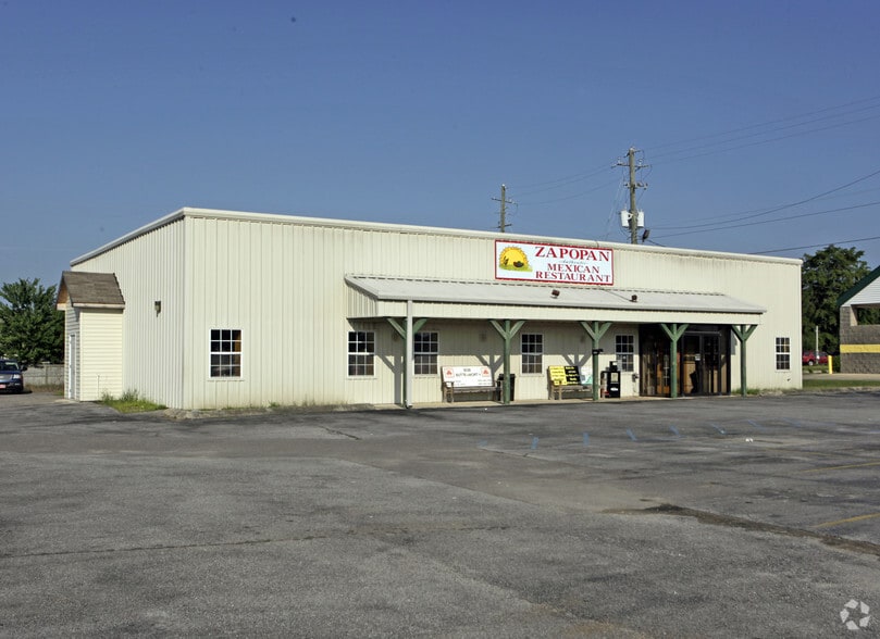 Primary Photo Of 4416 Us-31 Hwy, Calera Restaurant For Sale