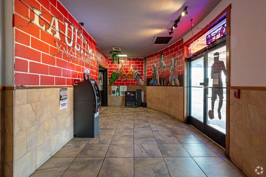 More Photos Of 9710 N Lamar Blvd, Austin Restaurant For Sale